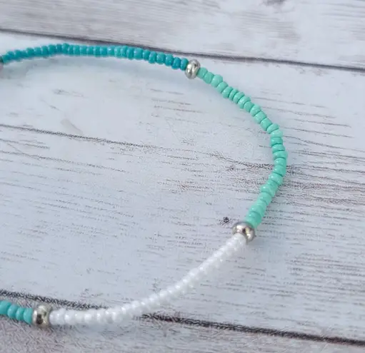 Green/Teal Tones Stretch Bracelet
