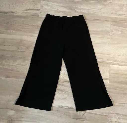 White House | Black Market - The Wide Leg Crop Black Pants W/ Elastic Waist- Size 2