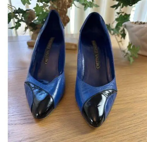 Martinez Valero Size 6.5 Leather Dress Two Tone Heel Pointed Toe Elegant Design Blue