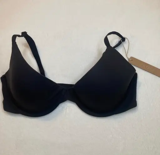 SKIMS T-Shirt Bra NWT 38C