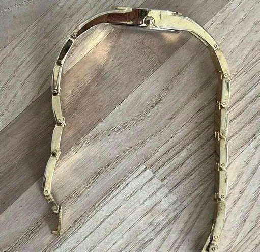 Faded Glory Ladies Watch Vintage Gold Tone Bracelet Silver Dial