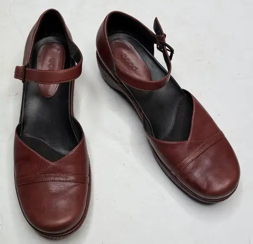 Ecco Ankle Strap Sculpted Mary Jane in Burgundy Red Leather Shoe S