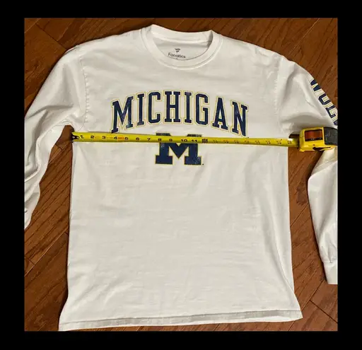Fanatics Michigan University unisex longsleeves t-shirt- size Medium
