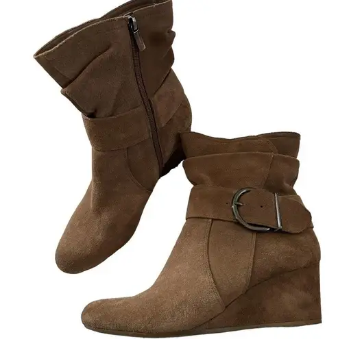 Bandolino  Suede Wedge Booties with Buckle & Zip in Taupe Size 9.5