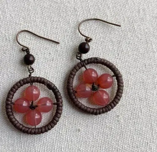 Vintage Red Agate/Wood Western Aztec Dangle Flower Round Earrings Wire Wrapped Pink