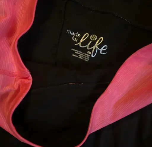Made for life Brand Pink And Black Cropped Yoga Leggings Size Petite Small