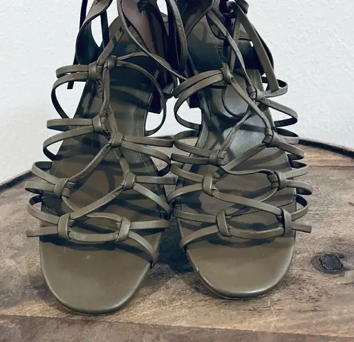 Vince  Beaumont Knotted Leather Gladiator Sandals Women’s 9