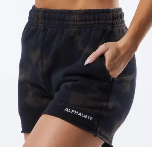 Alphalete Womens Washed Row-Cut Short - Faded Black , Size Medium