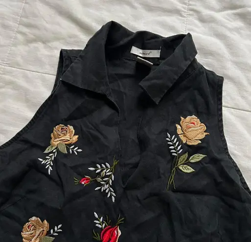 90s Black linen embroidered floral sleeveless blouse yellow red roses Size small