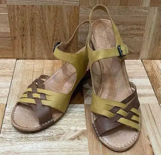 NAYA “Fausta” Yellow Woven Leather Ankle Strap Wedge Heeled Sandal Size 9