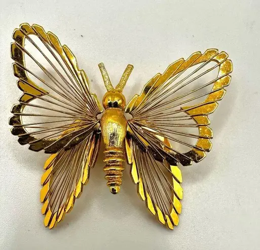 Monet  gold tone vintage butterfly brooch