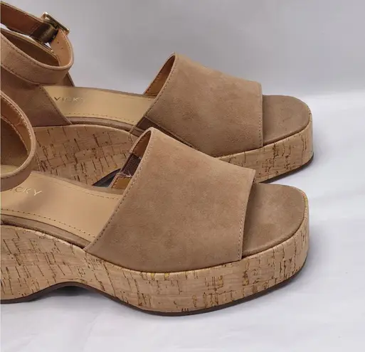 Lisa + Vicky Suede Cork Platform Wedge Sandals Women's 7M Tan Minimalist Shoes Size 7