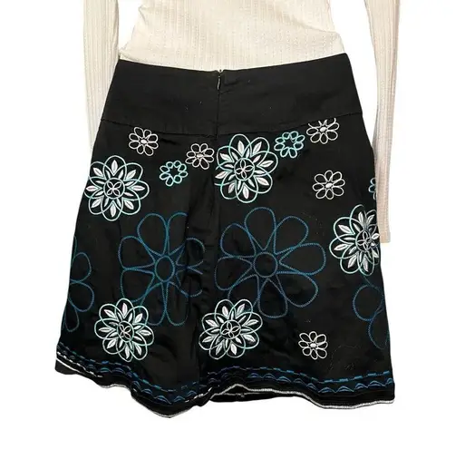 Heart soul Floral Embroidered A Line Zip Back Skirt 28” Waist Size 1