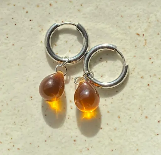 Handmade amber teardrop Czech glass simple minimalist hoop earrings🧡