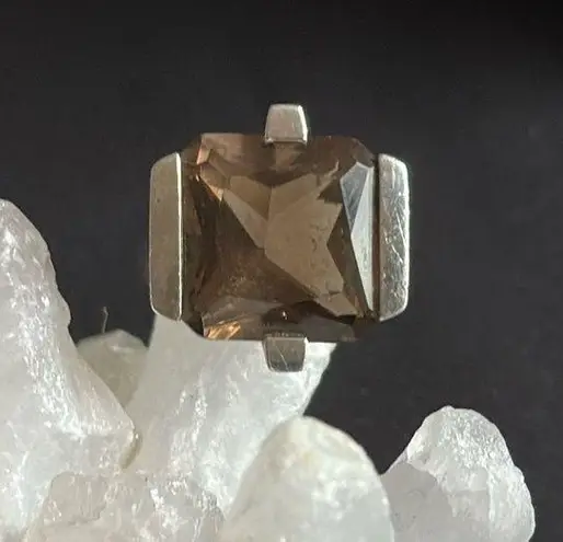 Smoky quartz EUC radiant cut genuine gemstone ring in 925 setting. Sz 6