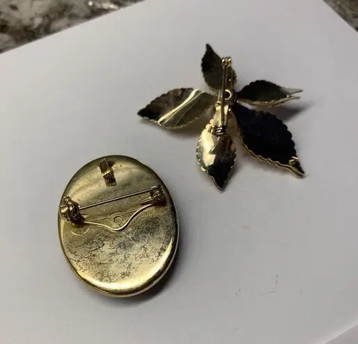 Lot Of 2 Gold Tone Vintage