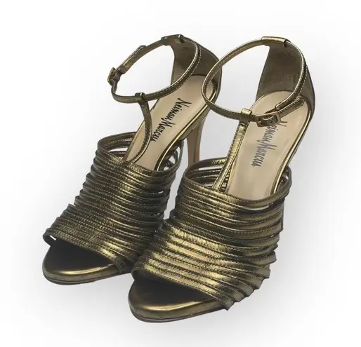 Neiman Marcus π€ T-Strap Stiletto Heeled Sandal π€ Metallic Gold Leather π€ 8M