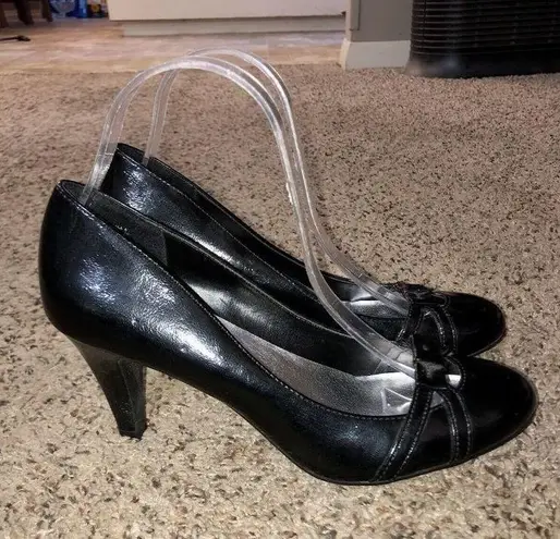 American Eagle  Pumps Womens 8 Used Black