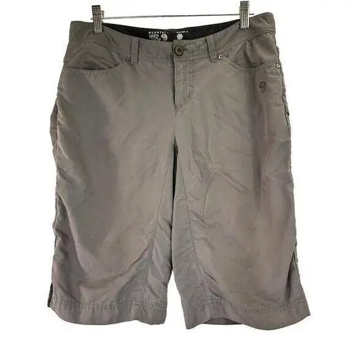 Mountain Hardwear  Women's Grey Nylon Hiking Shorts Size 6