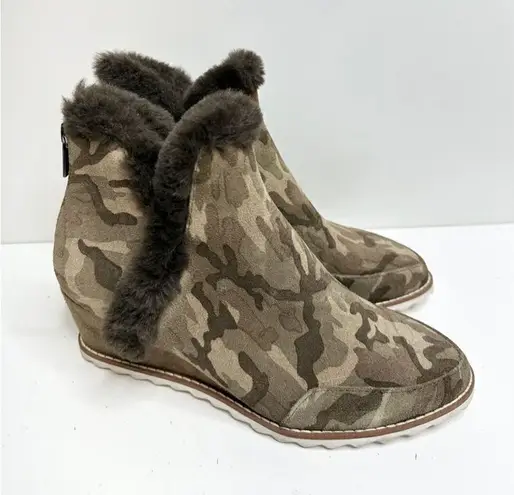 Pelle Moda Shoes Womens Size 6.5 Erin Faux Fur Trim Wedge Camouflage Bootie Green