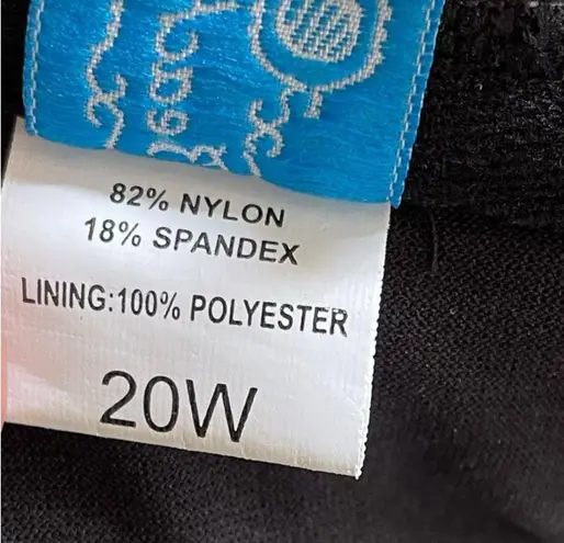 NEW Beach Belle Plus Size Black White Midnight Bouquet Twist Halter Swim Dress