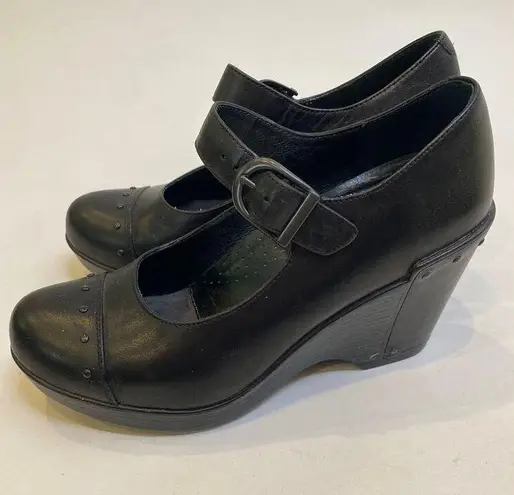 Dansko Black Mary Jane Wedge Heels EUC Sz EU 36 US 6 Strap Buckle Studs Leather