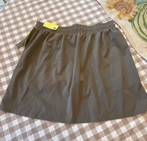 All In Motion NWT  Skort