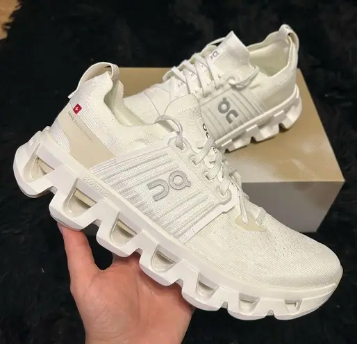 on cloud ON CLOUDSWIFT white cream running athletic training lace up shoes new