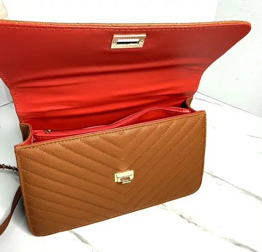 ALFA BAGS Classic Quilted Tan Shoulder Crossbody Red Lined Purse Chain Strap NEW