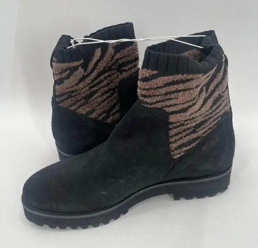 ANDRE ASSOUS Sock Boot Size 7 Sara Black Zebra Print NEW Leather Lug Sole NWOT