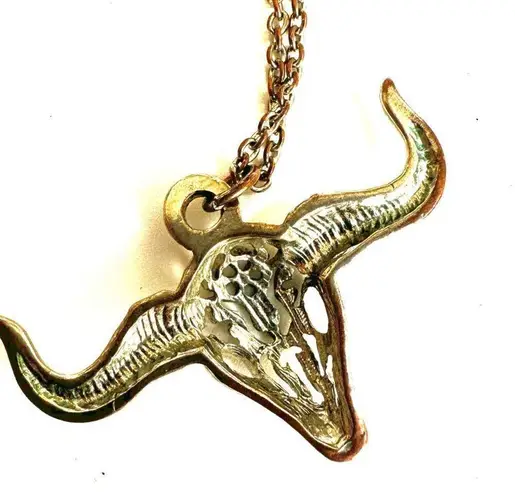 Freedom silver tone bull head cow skull pendant necklace