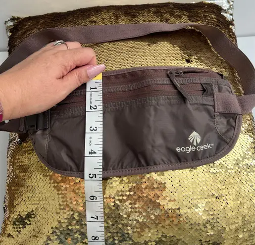 Eagle Creek Undercover Hidden Pocket Travel Money Belt Unisex Brown One Size