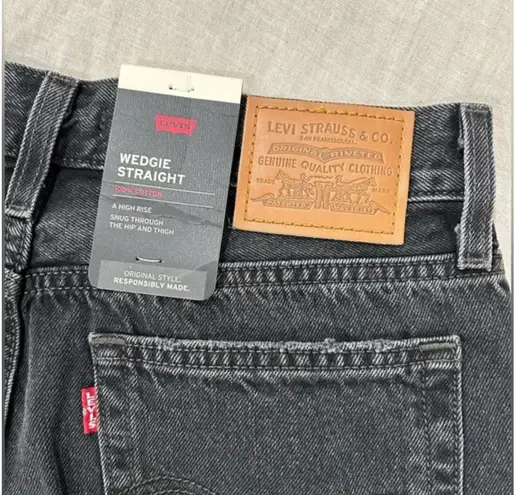 Levi's Wedgie Straight Jeans