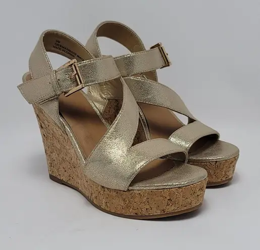 Womens Metallic Gold Glossy Open Toe Buckle Slingback Wedge Heel Sandals Size 8M