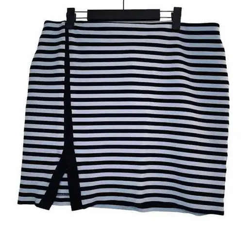 J. McLaughlin Women's Skirt Size 14 Striped Back Zip Front Slit Stretch Nautical