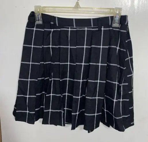 Hot Topic  Skirt Womens Medium Black Plaid Mini Y2K Goth Emo School Girl Academia