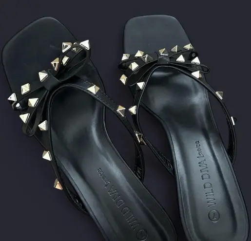 Wild Diva Lounge Chic Black and Gold Studded Heels