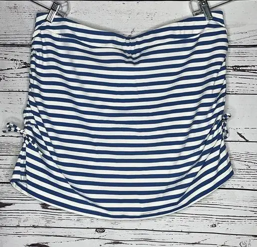 Patchington NWT Size XL Blue & White Stripe Skort
