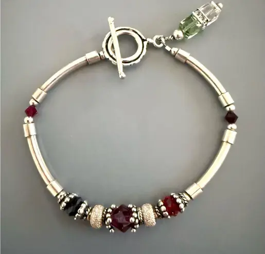 Sterling Silver Estate Crystal Toggle Bracelet
7.75 Inches Long