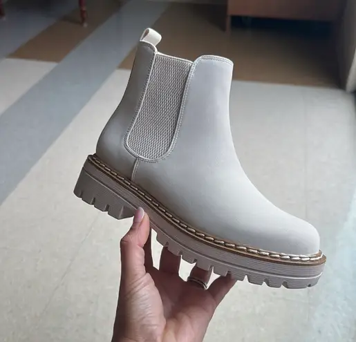 Soda Chelsea Lug Sole Ankle Bootie