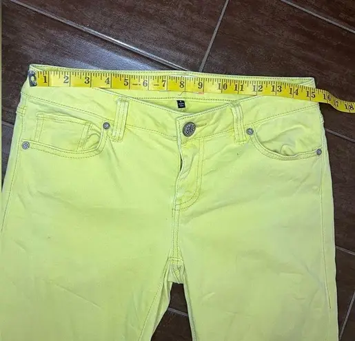 CAbi  #5084 Citron Yellow Skinny Stretch Pants Jeans Chartreuse Women’s Size 4