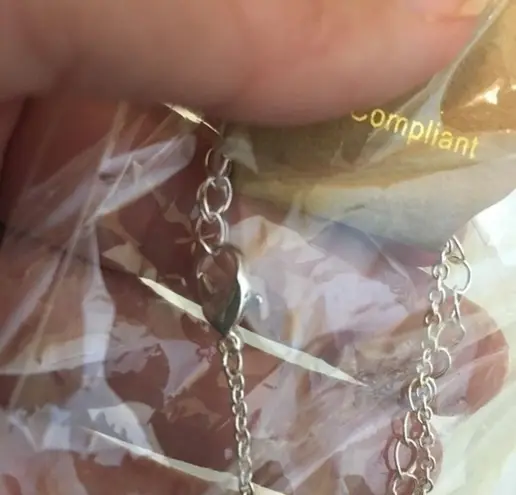 CLAM SHELL AND CONCH SHELL PENDANT NECKLACE