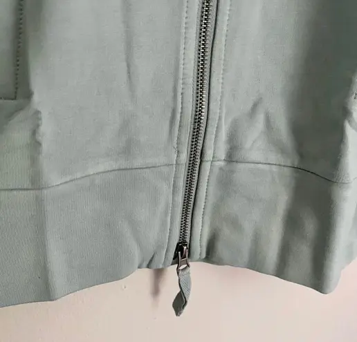 Evy’s Tree NWT Women’s Anne-Marie Embroidered Hoodie in Dusty Blue Size Small