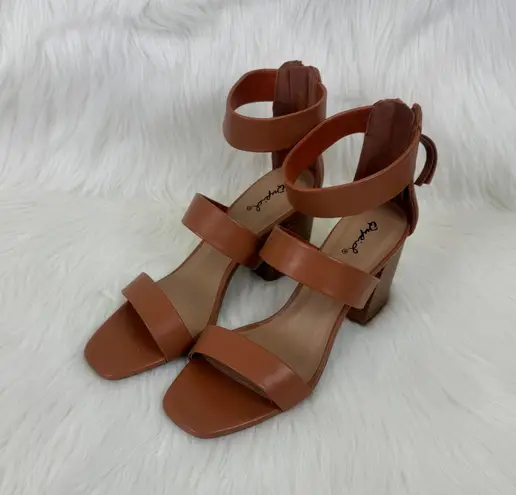 Qupid Multi Strap Sandals - Camel