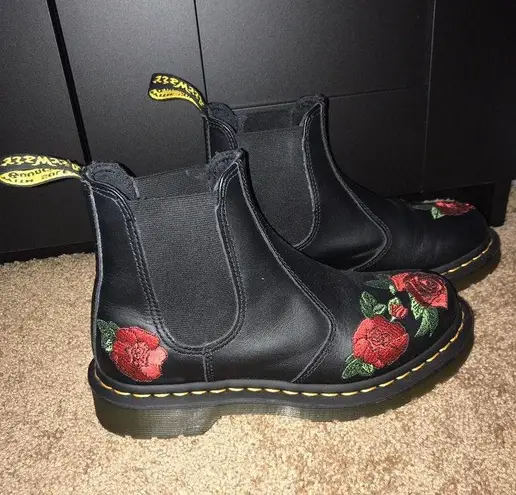 Dr. Martens 2976 Vonda Chelsea Boots Black Size 6 119 25 Off Retail From Ashley