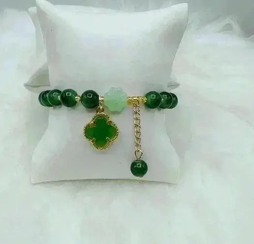 Green Clover Beaded Charm Bracelet