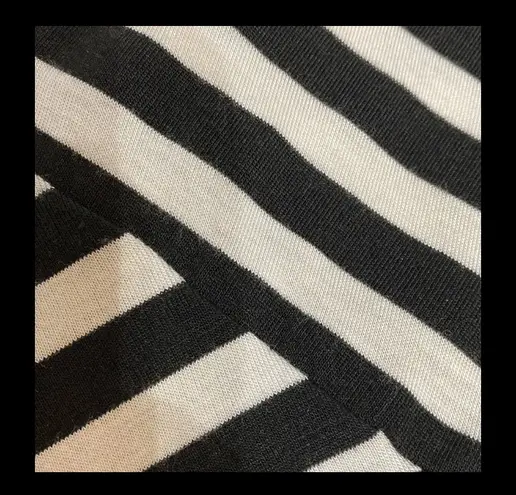 Ava &Grace Ava & Grace stripe blk/ off wht skirt- medium. Comfy cotton blend long skirt