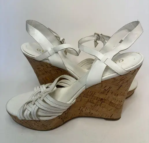 Guess Women's  Wedge White Sandals Cork Heel Strappy Woven Shoes 8.5 Logo Charm