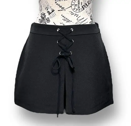 English Factory Anthropologie XS Black Lace Up Skort Mini Preppy Whimsigoth Chic