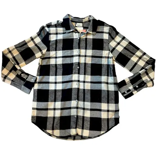 Nordstrom Thread & Supply Women’s Shacket Plaid Flannel NWT Size Medium